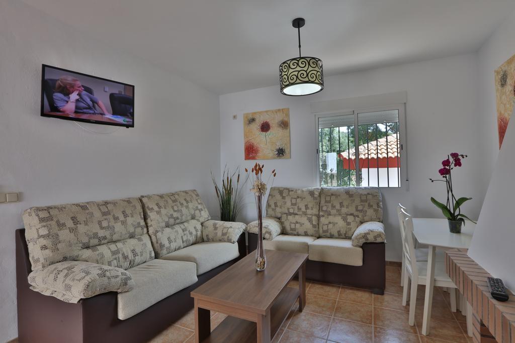 Apartamentos El Madronal Coto Rios Eksteriør bilde